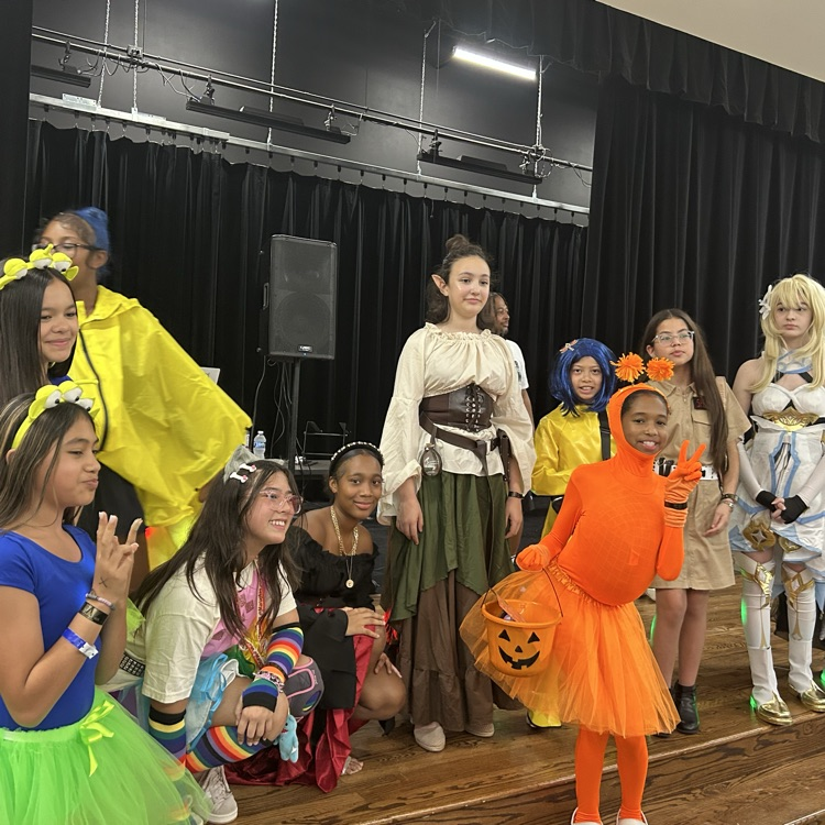 RMcNairJH's tweet image. 🎃 Tonight’s Fall Dance was a blast! Our students showed off creative and unique costumes while dancing the night away. 🕺💃 Big thanks to our amazing PTO for hosting and to our staff for chaperoning! 🦅 #EaglePride #FallFun