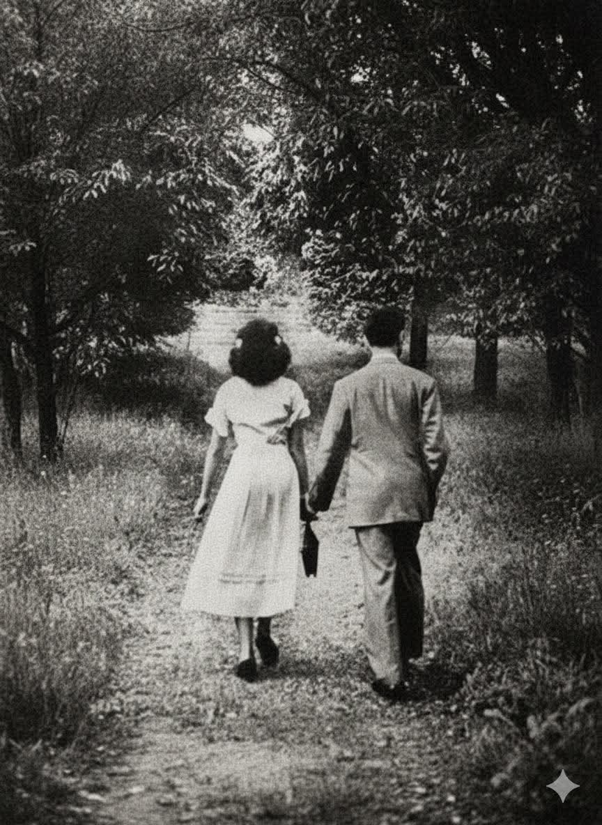 ธ สถิตอยู่ในใจตราบนิรันดร์
น้อมสำนึกในพระมหากรุณาธิคุณอันหาที่สุดมิได้🙏🤍🕊
๒๔.๑๐.๒๕๖๘
#พระพันปีหลวง #สมเด็จพระนางเจ้าสิริกิติ์