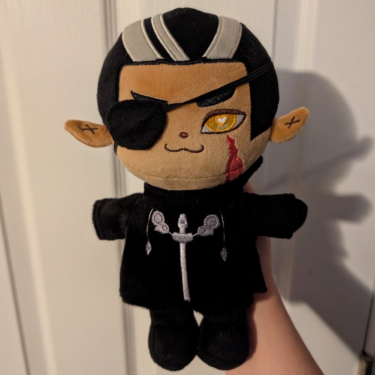 _eksart's tweet image. Hello! I&apos;ve been asked several times about the extra Xigbar plush and I decided to finally do dis!
Read all da rules and best of luck to everyone!

As a special bonus, all my kh things on etshy are on sale through this upcoming week!
#kingdomhearts