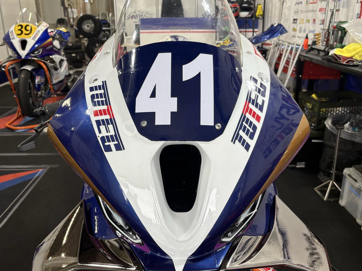 かぴ Hitachi 2021233 ZX270 ZX350 Excavator Bucket Side Cutters