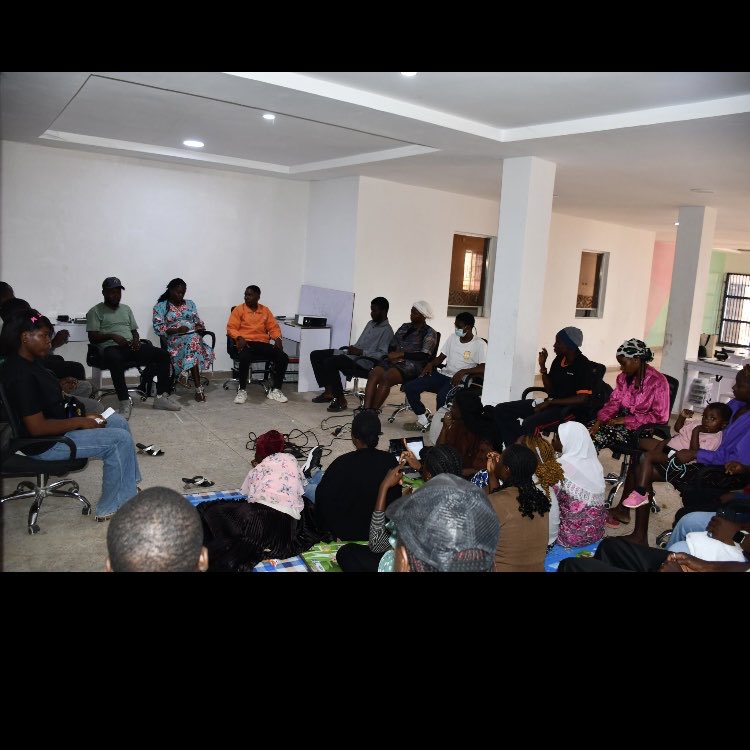 Reading is the getaway skill that makes other learning possible - Barack Obama
If you could recommend one inspiring book for our Deaf students, what would it be? 
Drop the book title and author in the comments
#BooksThatInspire #InclusiveLearning  #DeafEducationMatters