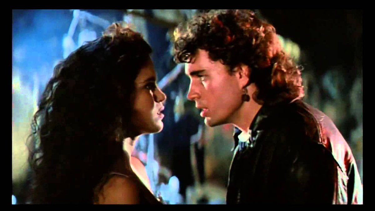 Horarios para hoy:
19:30 Presentación
19:45 Golpe en la pequeña China (aprox.)
21:30 Descanso (aprox.)
22:00 Jóvenes Ocultos (aprox.)