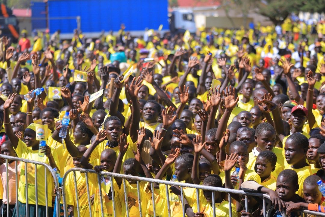 What a grand climax in Agago District at NRM Presidential Candidate <a href="/KagutaMuseveni/">Yoweri K Museveni</a>’s final rally in the Acholi sub-region before heading to Karamoja! The massive turnout and enthusiasm clearly reflected Acholi’s strong commitment to #ProtectingTheGains
