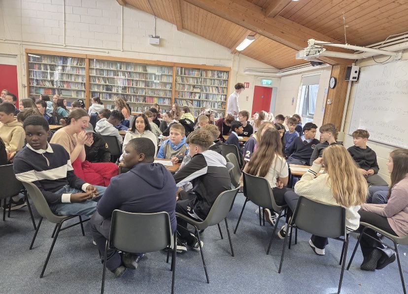 Pres_Carlow's tweet image. 🎃👻🎃Meitheal Quiz for First Years 🎃👻🎃Our @Pres_Carlow First Years finished the term with a #quiz! Thanks to their #meitheal leaders for organising the event. Enjoy the holidays! @CeistTrust @meithealkandle 
 instagram.com/reel/DQOW86YjX…