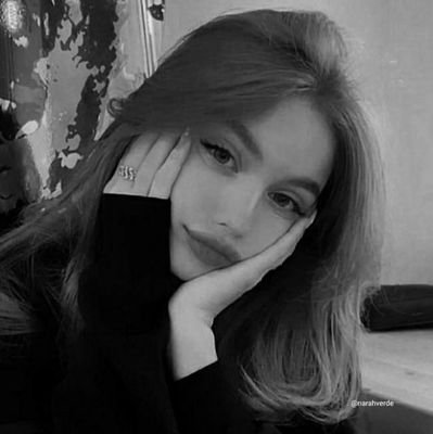 daniyazafar18's tweet image. Me                              My dream boy❤