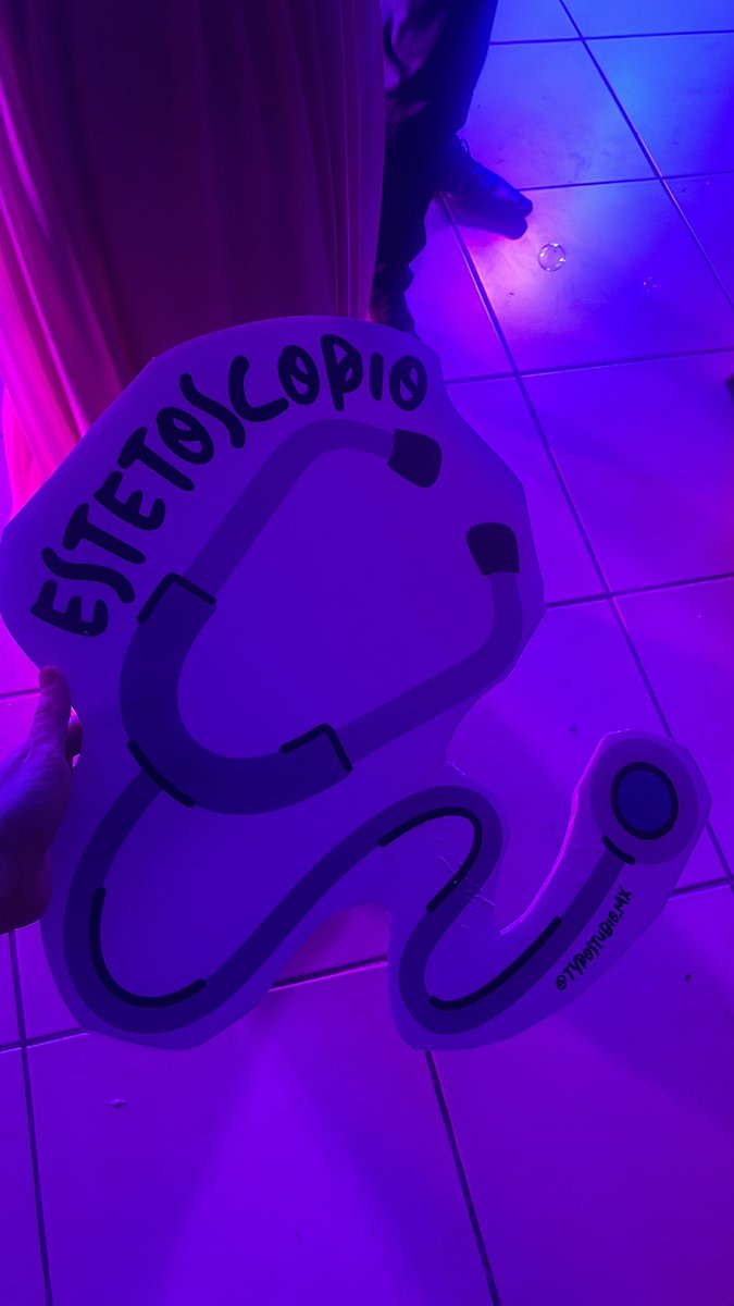 Arriba los estetoscopios