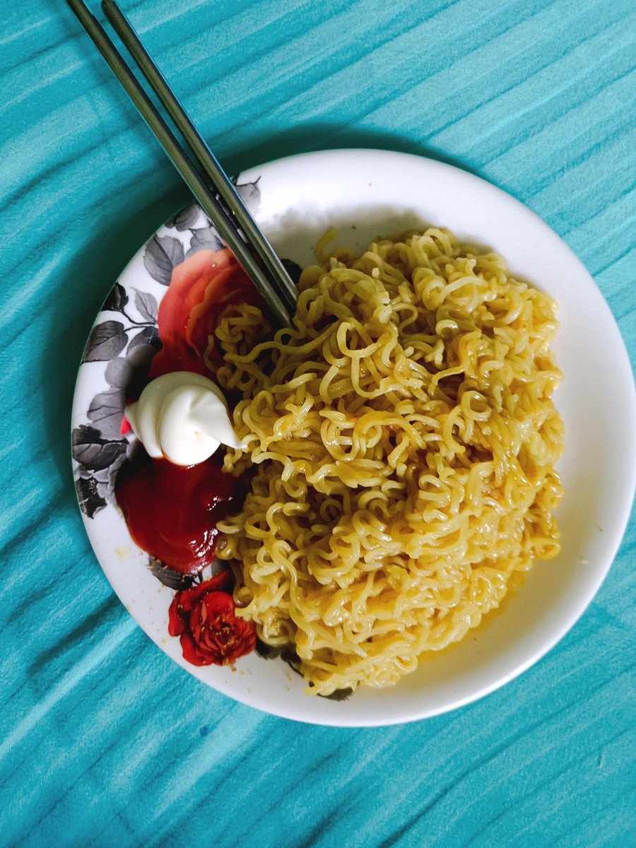 debuggingLifee's tweet image. Maggi + ketchup + cheese = heaven