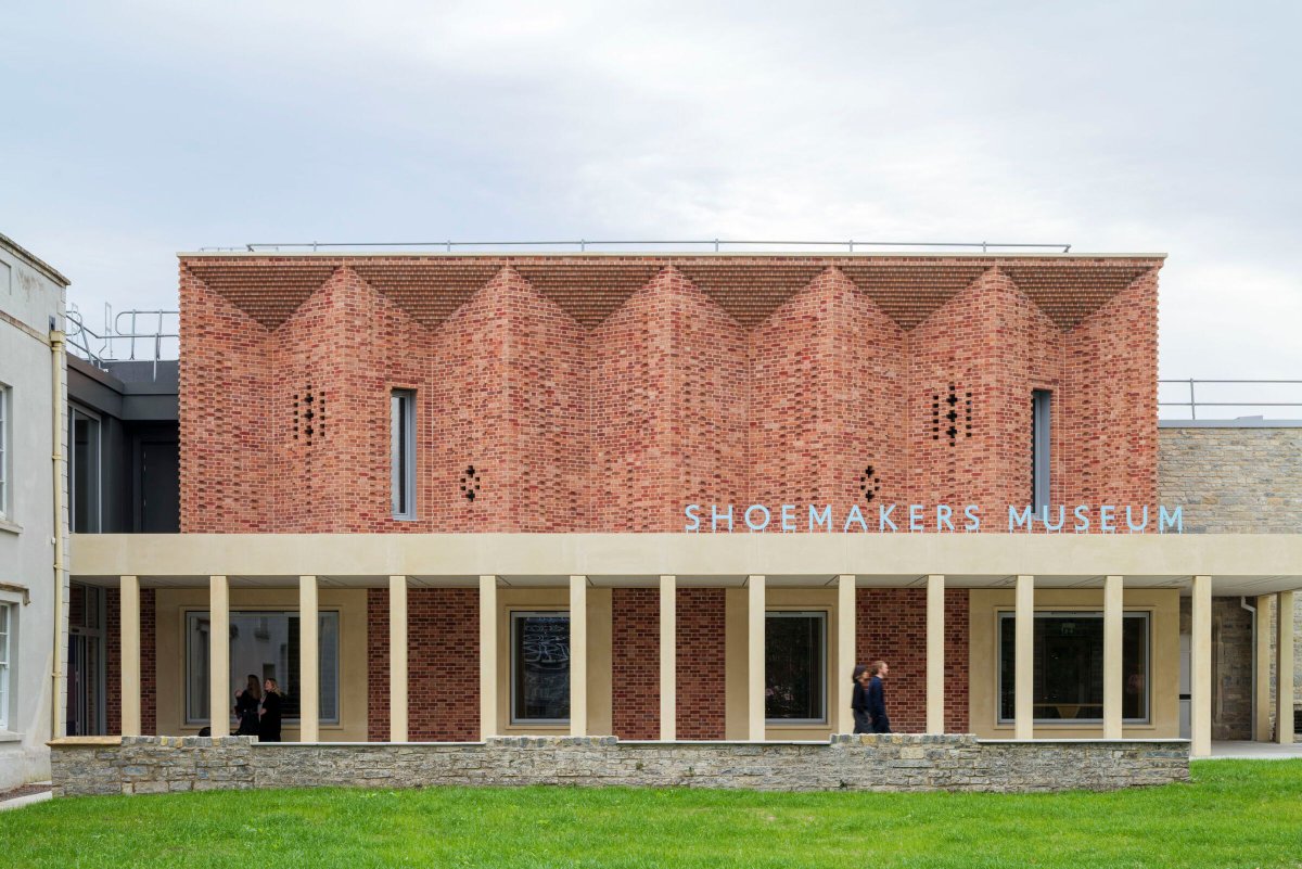 Archello's tweet photo. Nissen Richards Studio @NISSENRICHARDS designed the exhibition, graphics, and wayfinding for the Shoemakers Museum in Somerset—celebrating 200 years of Clarks.
https://t.co/gUGX6u3DGm 

#ExhibitionDesign #MaterialNarrative #NissenRichardsStudio https://t.co/z5kdBr2cDc