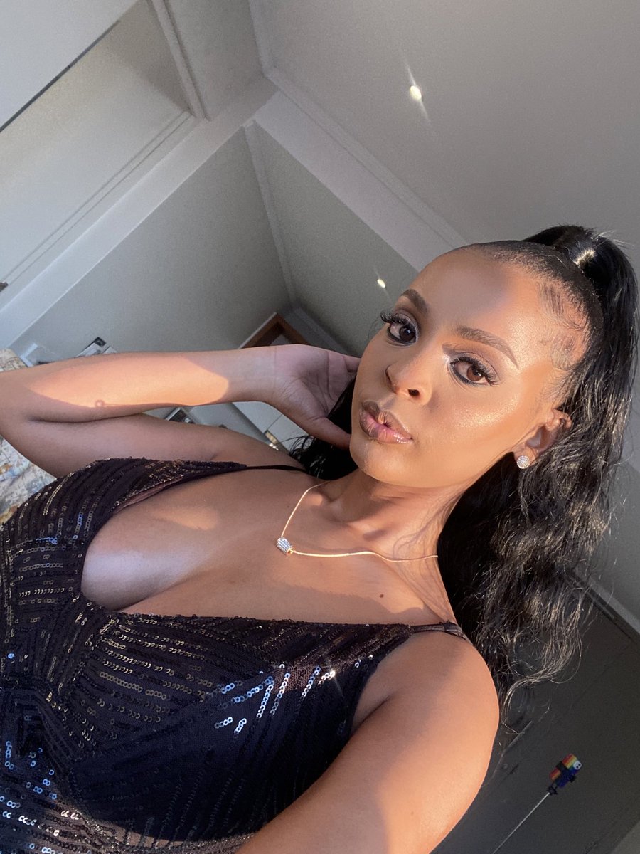 _m_unique's tweet image. 😊