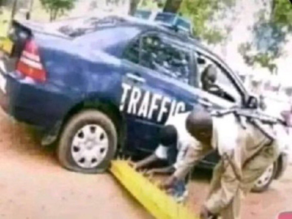 _kampalasfinest's tweet photo. Define this in football terms https://t.co/KKqXifyi6f