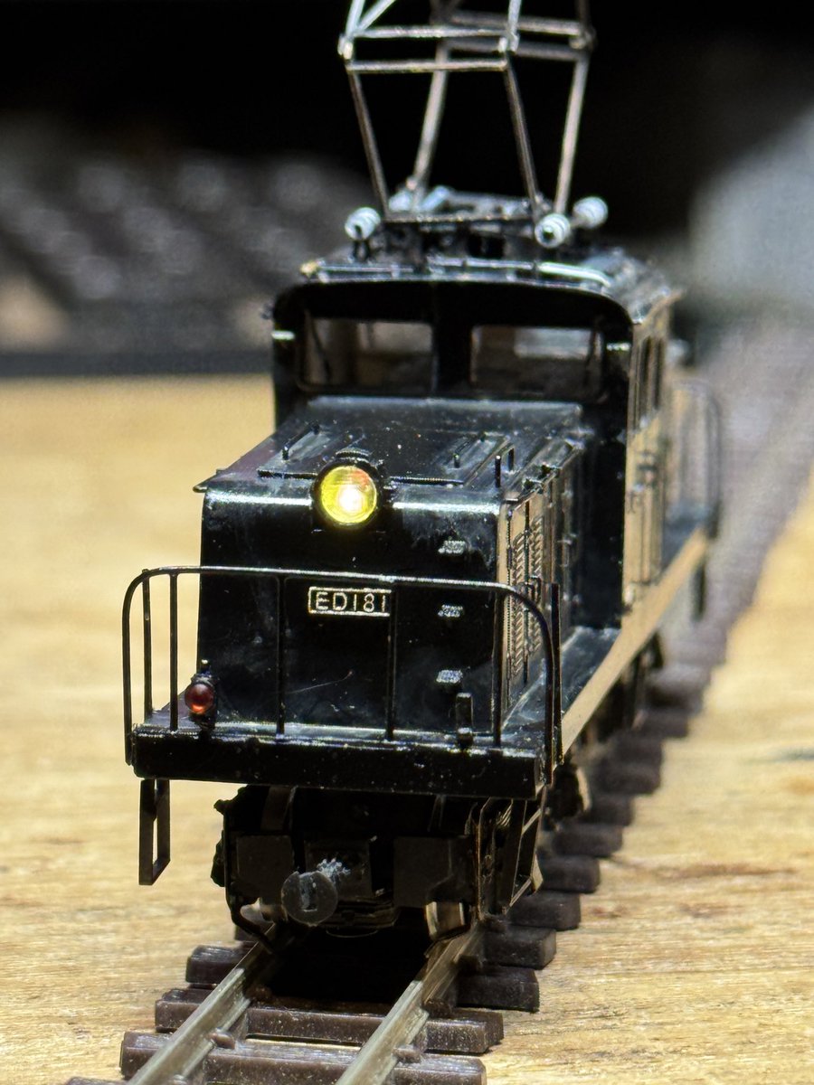 IbukiModel's tweet image. 【 #祭板 #栗原鉄道ED18 】
ナンバープレートとメーカーズプレートが入り、

栗原鉄道 ED18 1号機 、 完成です！

大変楽しいキットでした！