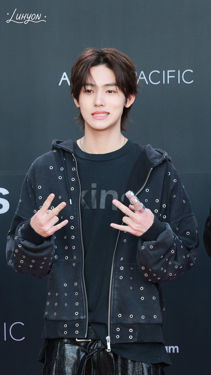 LUHYON_0113's tweet image. 251025

#CORTIS #코르티스 
#SEONGHYEON #성현