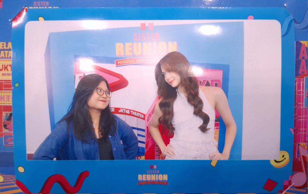 Monik🦢 tweet media