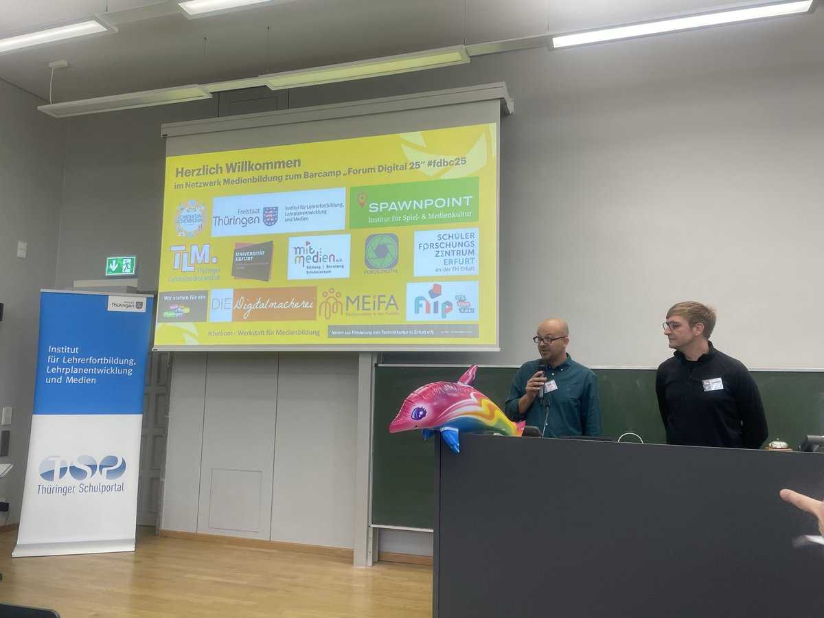 Iris Pfaff (@pfaff_iris) on Twitter photo Jetzt geht’s los. Ich bin auf die Themen und Inhalte in den Sessionen gespannt. Mir wäre eine Nachhaltigkeit wichtig. Vielleicht schafft man es … #fdbc25 #ThüBi #digitaleBilding Jetzt geht’s los. Ich bin auf die Themen und Inhalte in den Sessionen gespannt. Mir wäre eine Nachhaltigkeit wichtig. Vielleicht schafft man es … #fdbc25 #ThüBi #digitaleBilding
