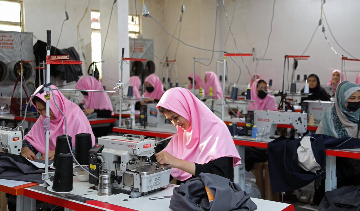 UNDPaf's tweet image. A $1M UNDP-UNCDF guarantee turned into $20M in loans empowering 7,500 small businesses and creating 16,000 jobs across Afghanistan. Smart finance, real impact. Read full story: undpafghanistan.exposure.co/a-loan-a-lifel…

#FinanceForDevelopment #MSMEs