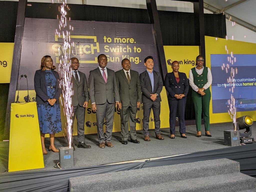 EnergyMinK's tweet photo. Dr. @Engisaackiva joined @SunKing at Tatu City for the launch of their new assembly plant. He lauded their role under @KosapEnergy, powering 400K+ off-grid homes with solar. The Govt targets universal electricity access by 2030, with private sector driving off-grid solutions. https://t.co/DH3xB6ezRM