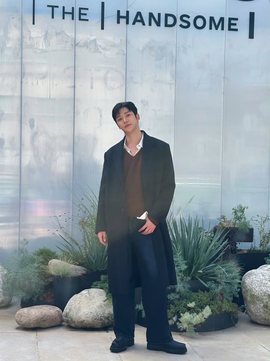 RowoonNews's tweet photo. [📸] Rowoon_cine instagram updates!

“Rowoon from TheHandsomecom event  was cute”
#ROWOON #로운 https://t.co/K6DUdTFPWw