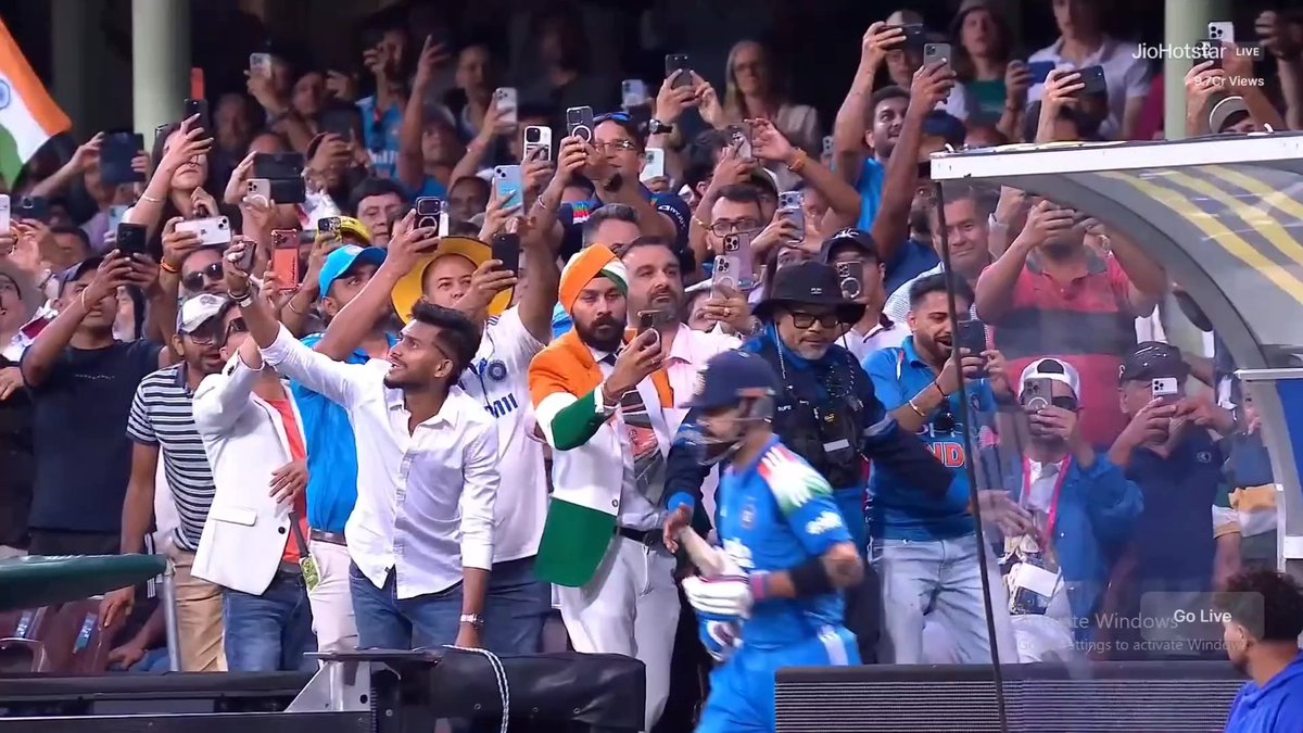 itzsecondself's tweet image. VIRAT kohli mass entry in Sydney.
@JioHotstar @BCCI @imVkohli #INDvsAUS
