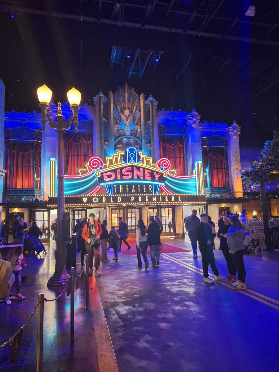 ryspooner96's tweet photo. Disney 🇨🇵🎃 https://t.co/uPI8yTrDHq