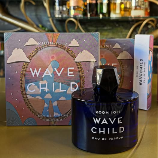 rosinaperfumery's tweet photo. New perfume house in our store •ROOM1015
📷 WAVECHILD 📷
Νότες
• Κορυφή: Πορτοκάλι, Μανταρίνι, Λεμόνι
• Καρδιά: Καρπούζι, Καρύδα
• Βάση: Ξύλα Άμβρας, Κακάο, Άμβρα
Αρωματοποιός: Jérôme Di Marino
#wavechild #room1015 #rosinaperfumery #αρωμα https://t.co/D2N1fiRtdc