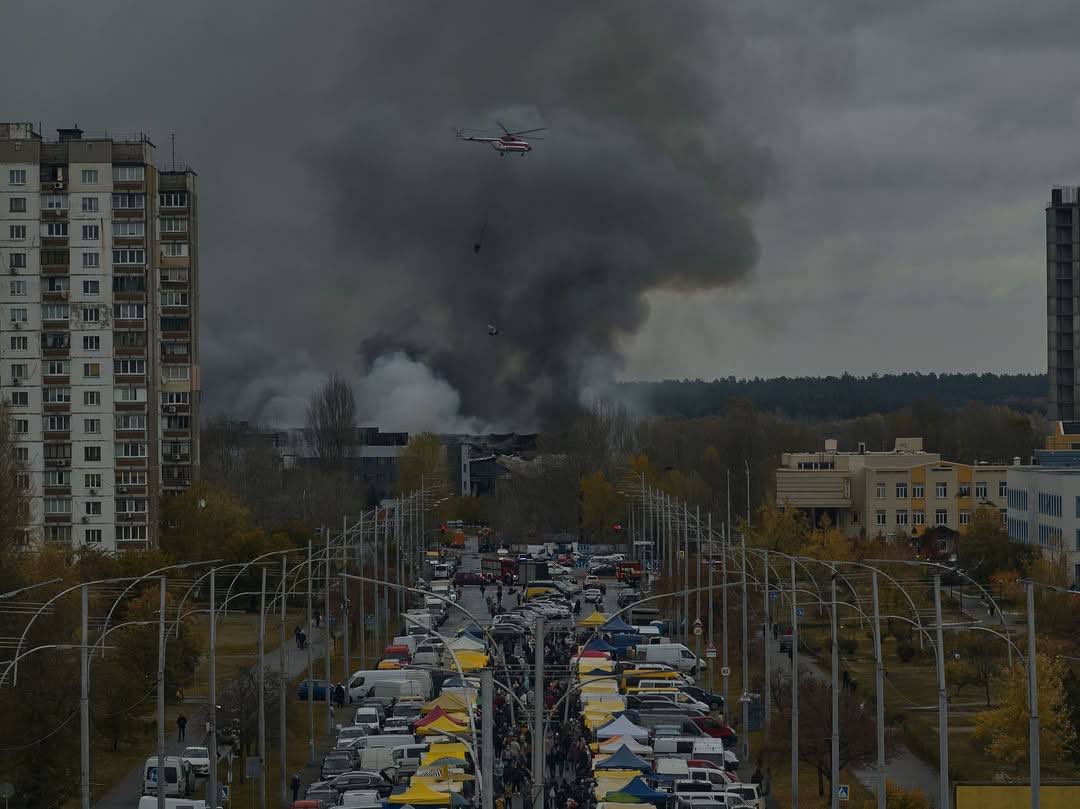 Russia’s war against civilians. Kyiv. Morning.

Photo: Libkos.