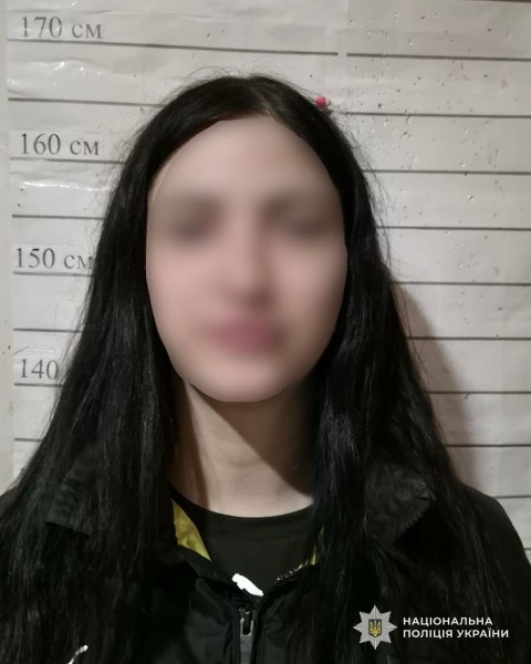 GUNP_Dnipro's tweet image. Поліція Кривого Рогу встановила особу дівчини, яка для розваги використовувала на відео формений одяг поліцейського
Джерело: dp.npu.gov.ua/news/politsiia…
@34_tv
@news112ua
@istv
#Поліція #Дніпро #новини