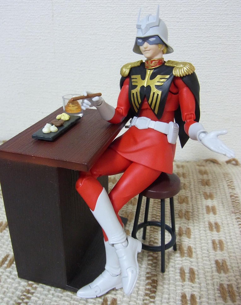 この手首パーツ、煙草類持たせるのに目茶苦茶向いてるな…。