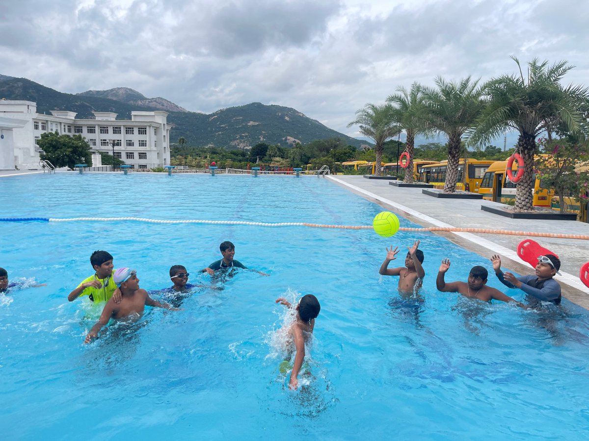 CandorPublic's tweet photo. Students enjoyed an energetic game of water volleyball, combining teamwork, laughter, and a refreshing splash of excitement!
A perfect blend of fun and fitness in the pool!
#CandorSchool #CBSE #Tirupati #WaterVolleyball #TeamSpirit #FunInThePool #ActiveLearning #CandorSports https://t.co/WJ1jmLxe9m
