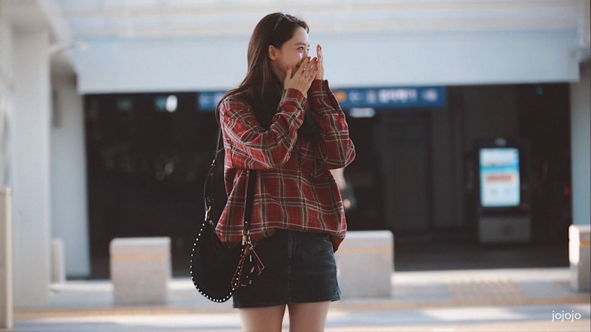 yoona’s been serving airport looks these days ❦