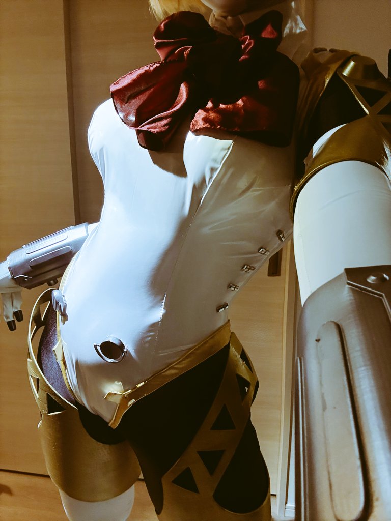 ㅤ
    Don't worry, she'll keep you safe .
ㅤ
         Especially now that she's real .
ㅤ