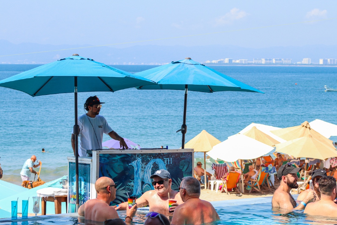 "Dive into the rhythm of paradise—great beats, sunny vibes, and unforgettable memories await at Mantamar! 🎶☀️ #PoolsideParty"

More Info: 📞 +52 322 222 6260
Reservations: bit.ly/reserve-mbc

#GayTravel #PuertoVallarta #Mantamar