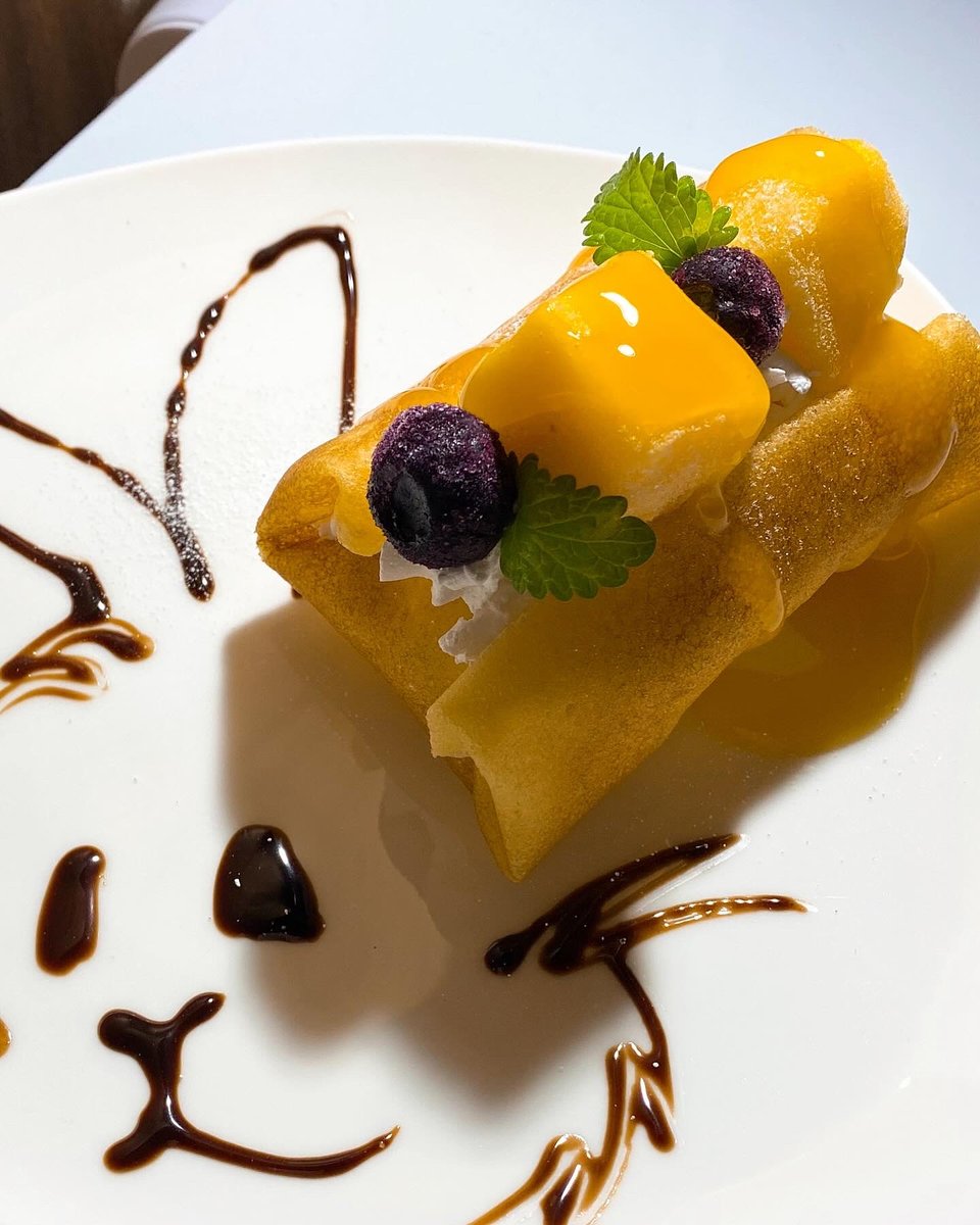 とうとう今季のアイスクレープが終了します。今週で終わっちゃいますので是非今のうちに。次に食べられるのは来年の夏ですよ〜
#マンゴーのアイスクレープ 
#うさぎカフェ