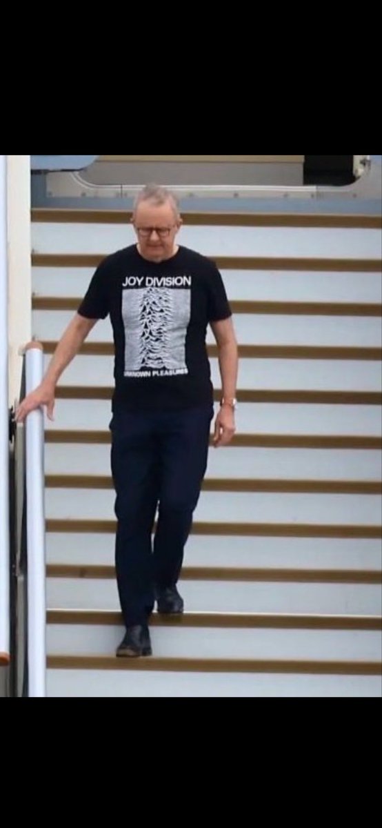 The stupid twat is expressing his JOY at the DIVISION he and the foul Fabian Socialists have sewn.