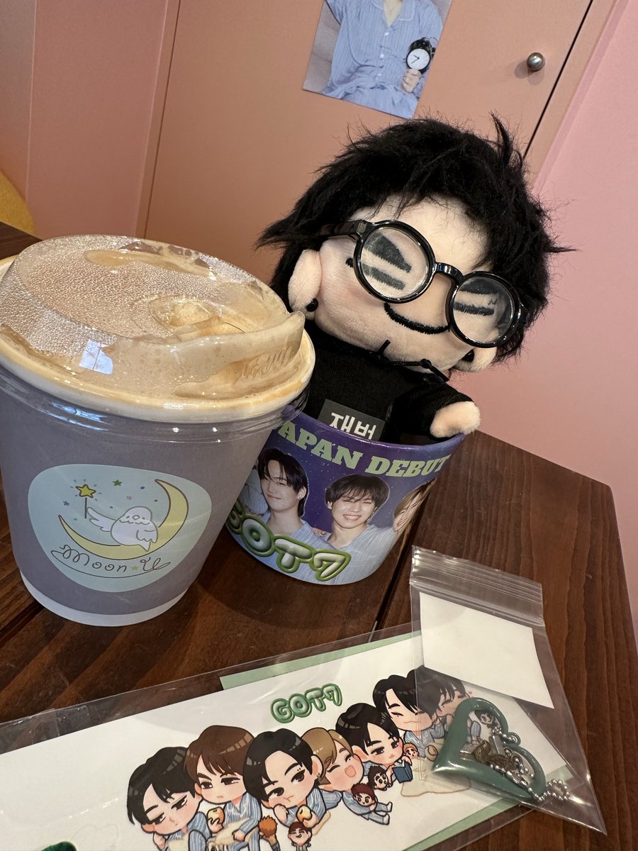 uruko_7's tweet image. かわいい飾りつけの@Cafe_MoonU さんでゆっくりコーヒー飲みながらお祝い☕️
#GOT7 #GOT7_JapanDebut11thAnniversary
