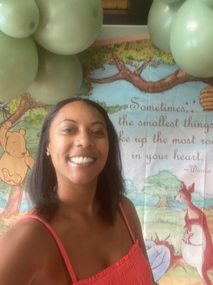 flyKYE_12's tweet image. This is me at a #BabyShower for Alex!