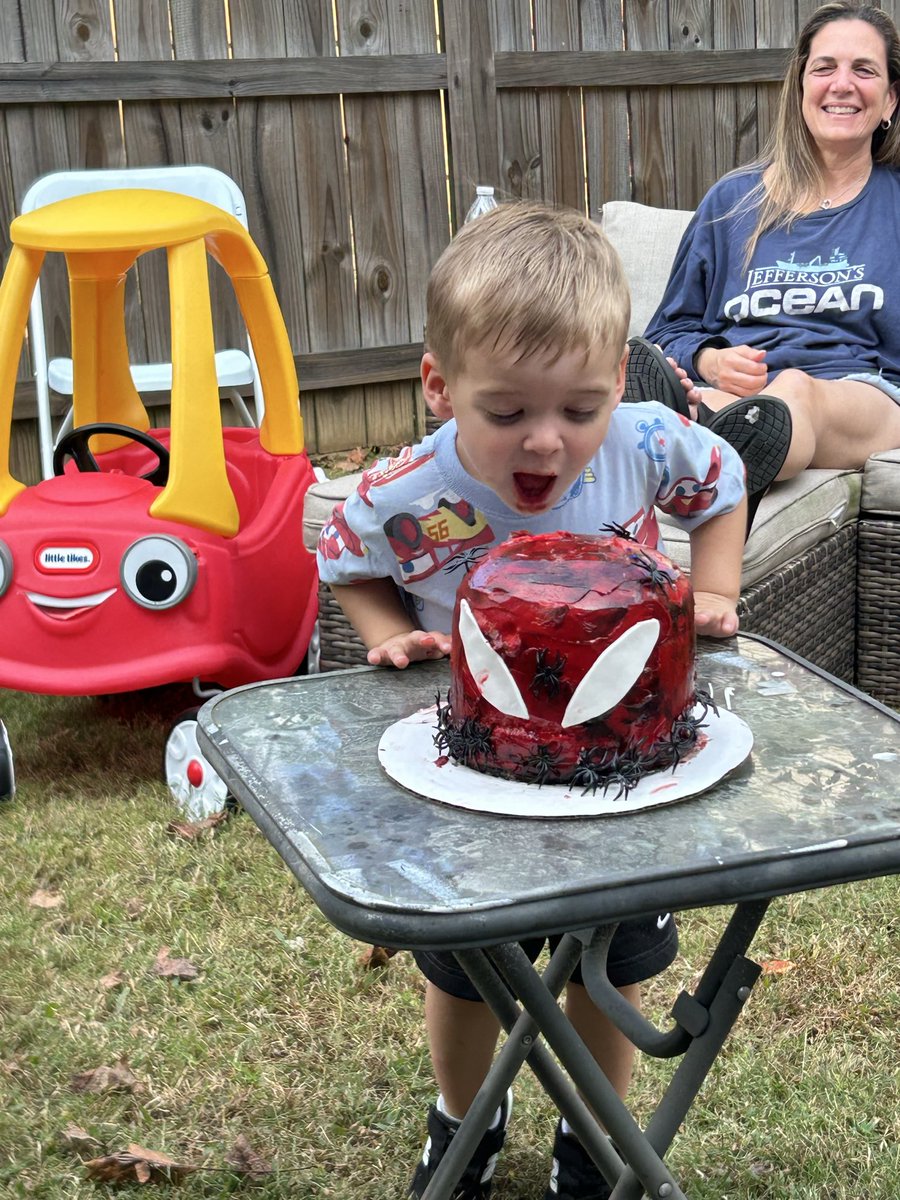 Peacock Queen tweet media