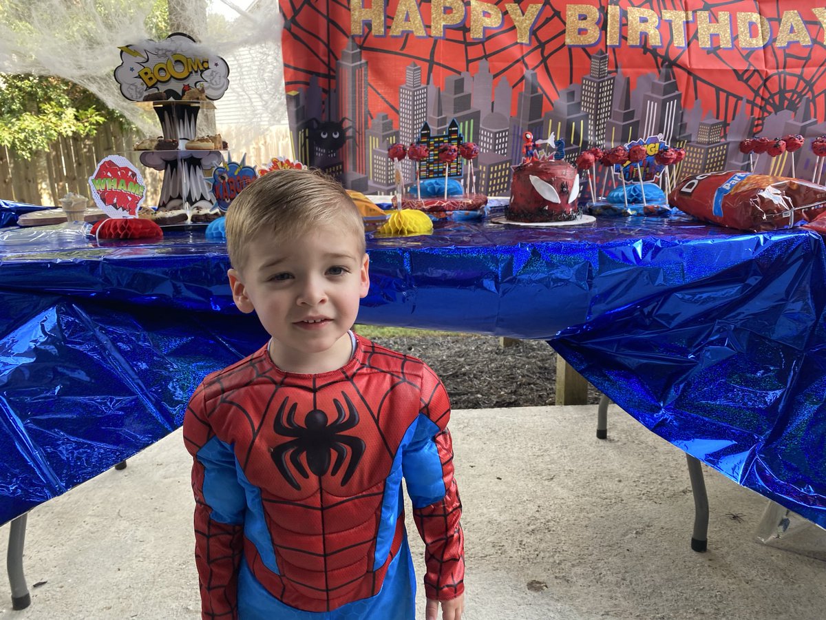 Peacock Queen tweet media