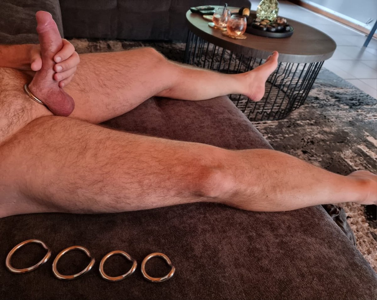 TheunisThePenis tweet media