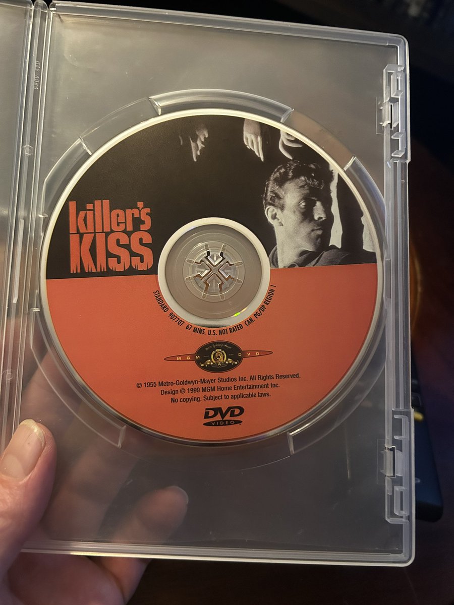 Killers Kiss, a Stanley Kubrick film I somehow haven’t seen or heard of. Next up 1st time watch! It reaks of my favorite type of crime noir.