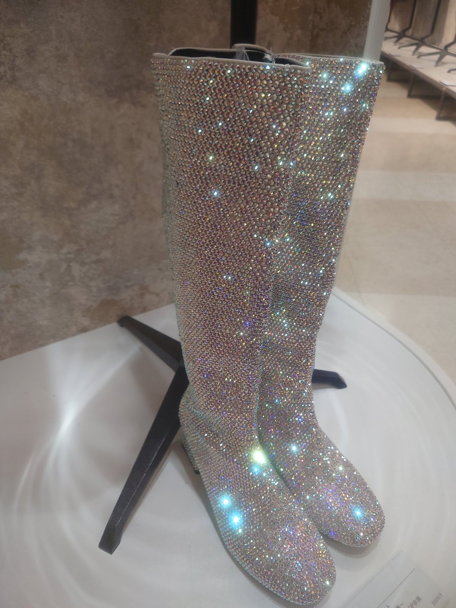 ゆきりん様♪専用③ 紙好きさん集まって下さ～い★コラージュアレンジ★アンティーク ❤︎ Vampire ❤︎ . . . 一年半ぶりぐらいにスクランパーを開け