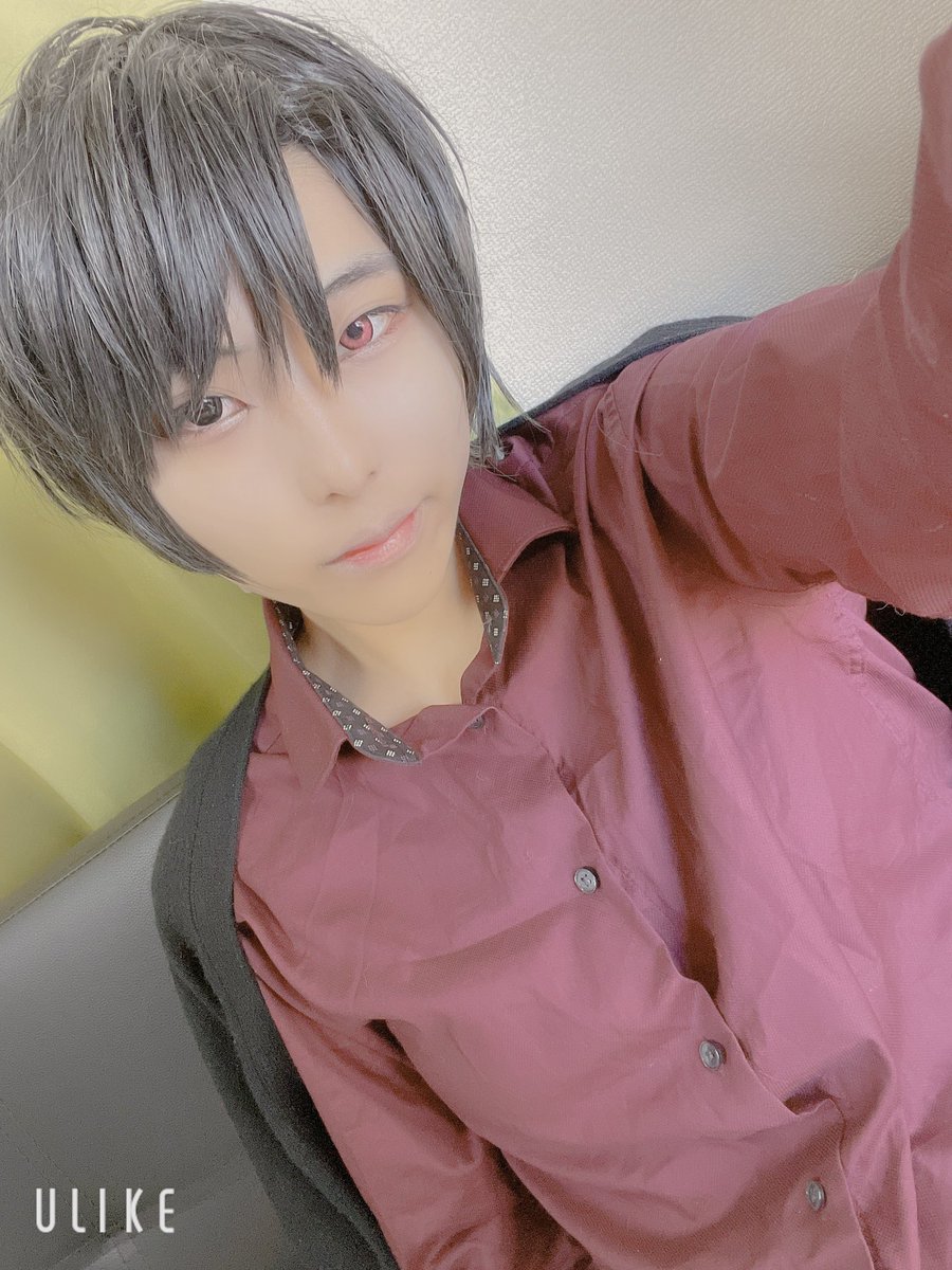 4902joker's tweet photo. 数年ぶりにやった色々足りない宅コス(⚠️自探索者)したから、ここで供養すと共に今までのと比べてた
久しぶりすぎてメイクわからない https://t.co/C3nZdce2aO