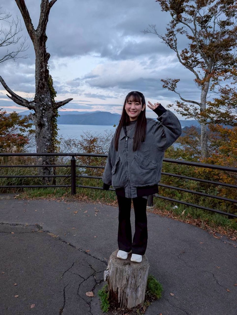 KN7_msc's tweet image. 昨日は近いけど行けてなかった七滝と十和田湖に終演後みんなで行ってきました。
自然を目一杯浴びて心が広くなった気分☀️
いつまででも見られる綺麗な景色でした。
みんなでドライブ楽しかったなぁ🚙

#康楽館
#劇団ゆめいろ