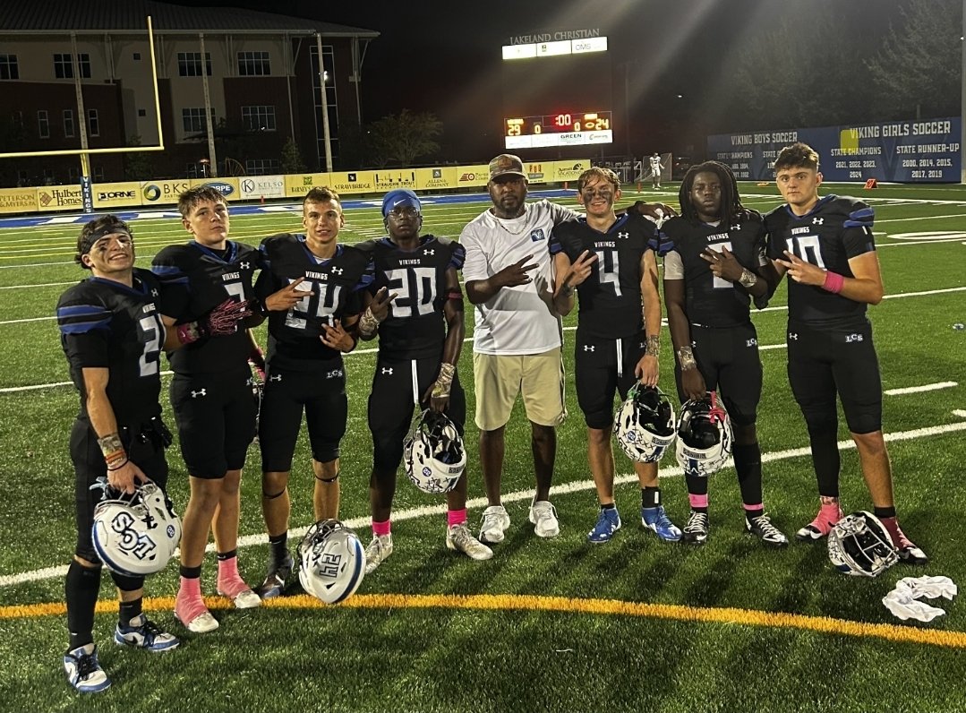 OBallcoach's tweet photo. Way to revert back to your training tonight fellas.. Awesome team win!!
#ForTheGlory
#NotMeButWe
#HittingHitting
#D_Up
#Together
#OnToDaNext
#TM22 https://t.co/sZc0a6LaIq
