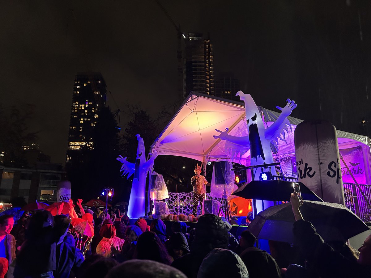 Drrawable's tweet image. The Central Spark Halloween event in Burnaby was so much fun. I loved the drone show. I tried to take pics of all the designs ^_^