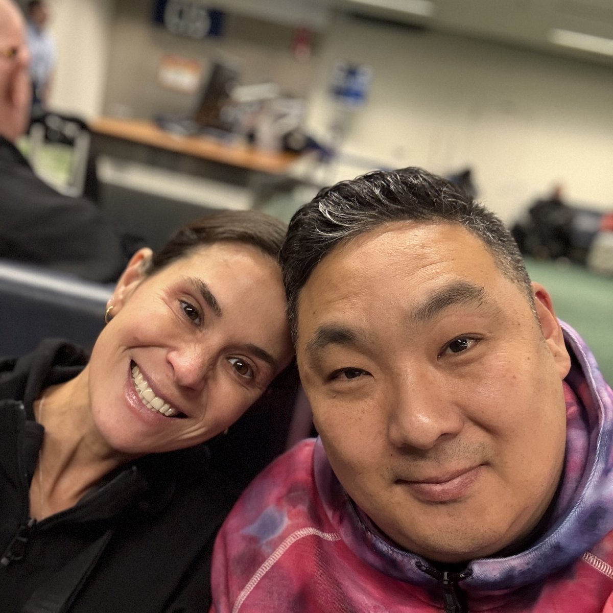 Alaska Air is not my friend right now. Flight delayed 2 more hrs after waiting 14 hrs for a flight to Vegas 😂 hopefully I will get in by 2am so I can sleep a bit before waiting in line to get in Complex Con for 2 hrs 😂😂 at least my wife is here to hang too 🙏