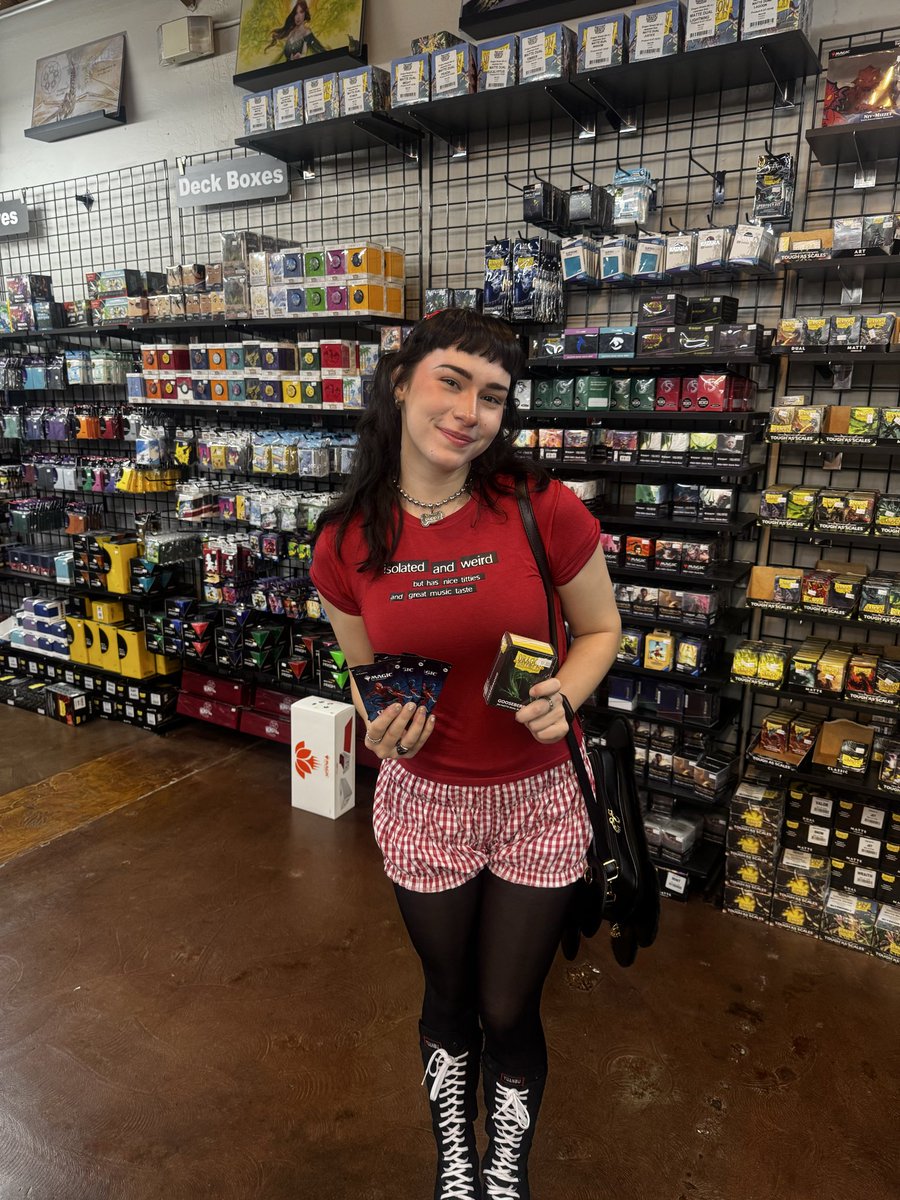 p4wpupp3r's tweet photo. 🦴 intro 🦴

hello it is i pup! i’m 22 and from az and love to play magic the gathering! here is i and my 2 favorite commanders! stay pawesome 🐾

#mtg #intropost #MagicTheGathering #nerd https://t.co/K7w5A0gmqI