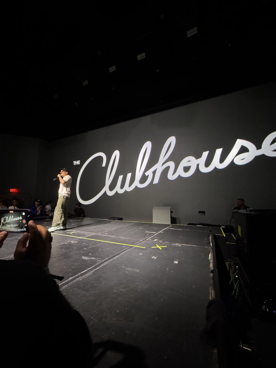 pacey 🦍 🍌 tweet media