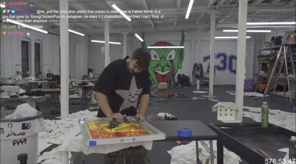 730streams's tweet image. Asspizza working on the second screen out of 6or7 screens. He’s been at it for a few hours now hand screen printing. Tune in on twitch @ asspizza730 for this, great music &amp;amp; MORE! 🤯😬🔥 

#asspizza #screenprinting #supremenewyork #twitch