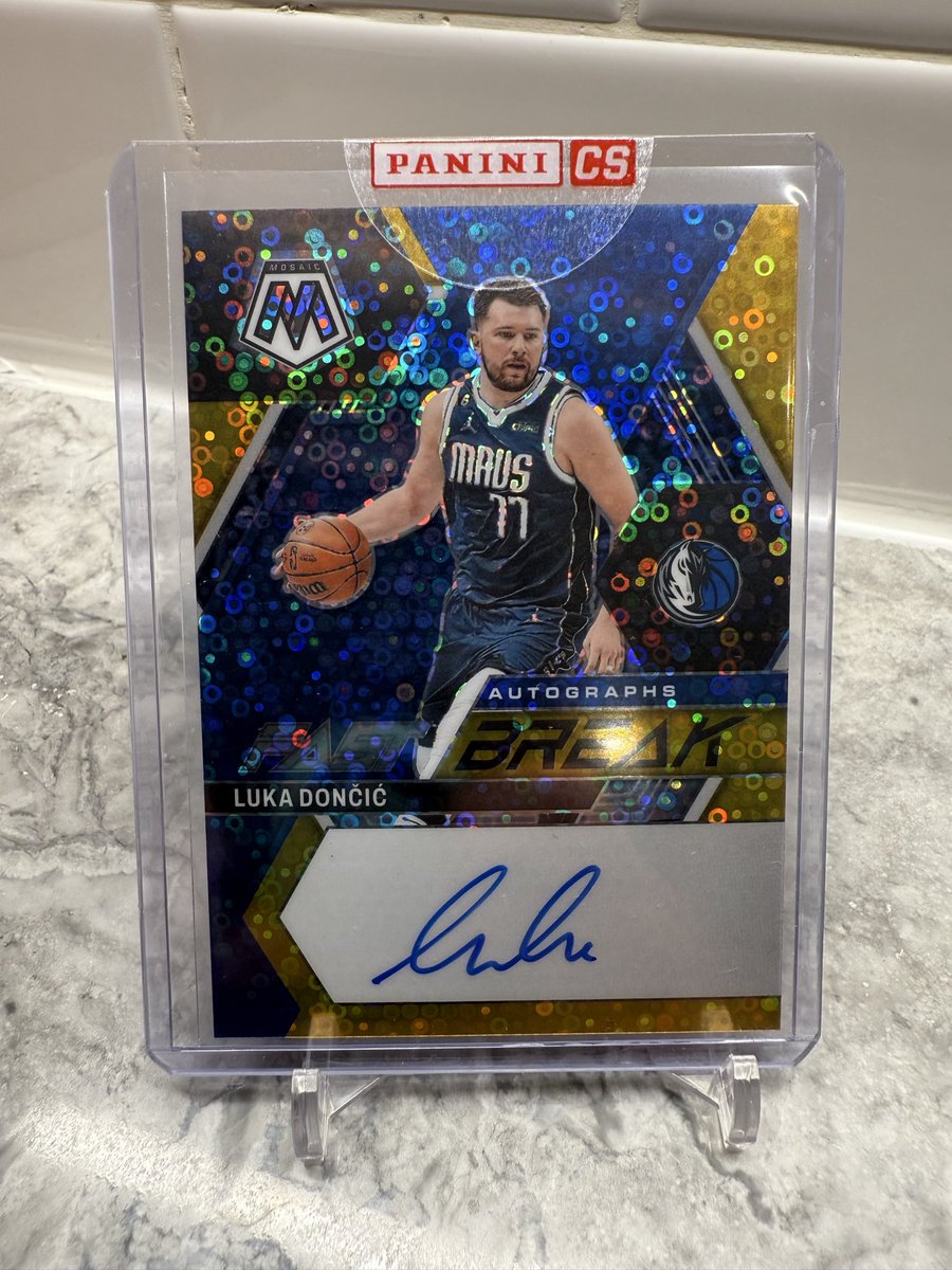 Luka Doncic  auto Gold /10 Redemption finally in my hands after 2 year wait 😭 … best of all, it’s ON CARD