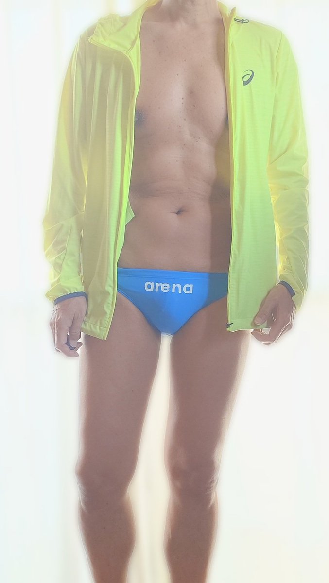 急に寒い..
羽織りものあり、ですいません
#Vパン #競パン #arena